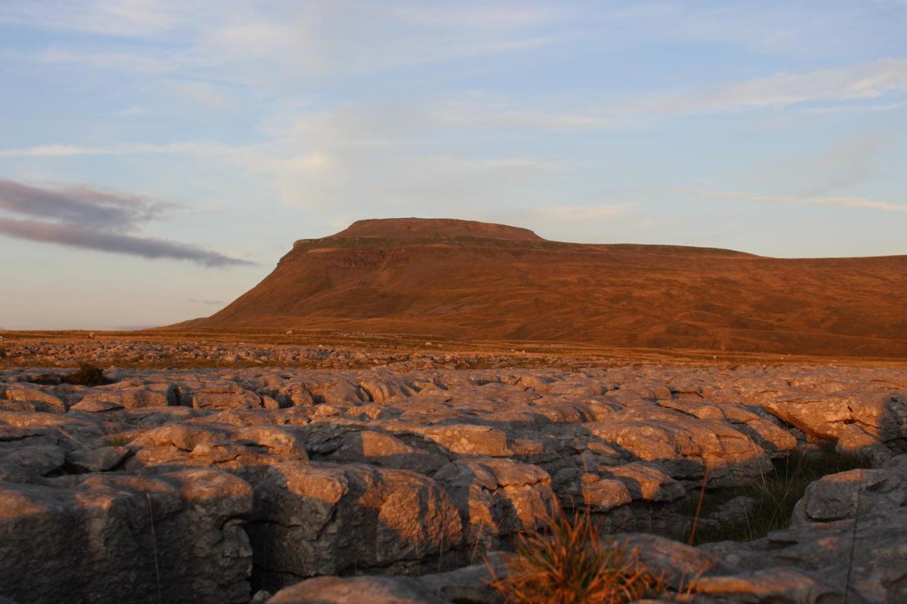 英格尔顿 Crina Bottom - Offgrid Mountain Escape In The Yorkshire Dales National Park酒店 外观 照片