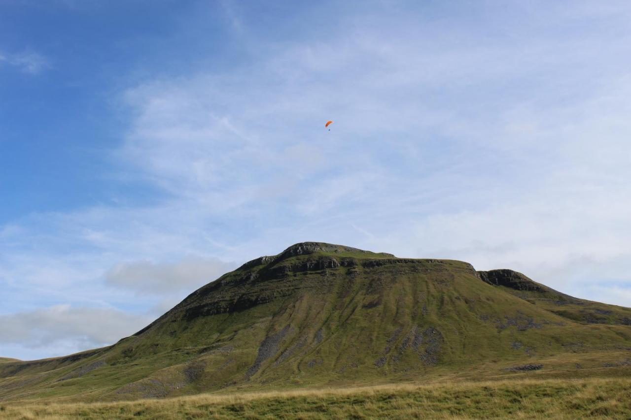 英格尔顿 Crina Bottom - Offgrid Mountain Escape In The Yorkshire Dales National Park酒店 外观 照片